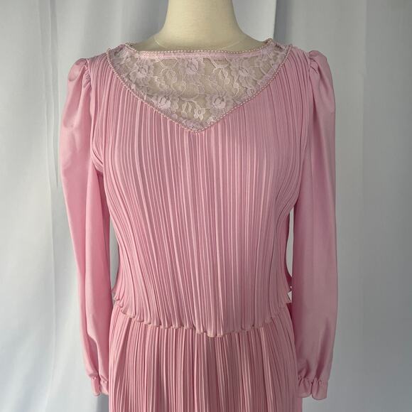Vintage 70s Dress Size 4 Light Pink Pleated Puff Sleeve Lace Coqutte Romantic - Picture 2 of 16